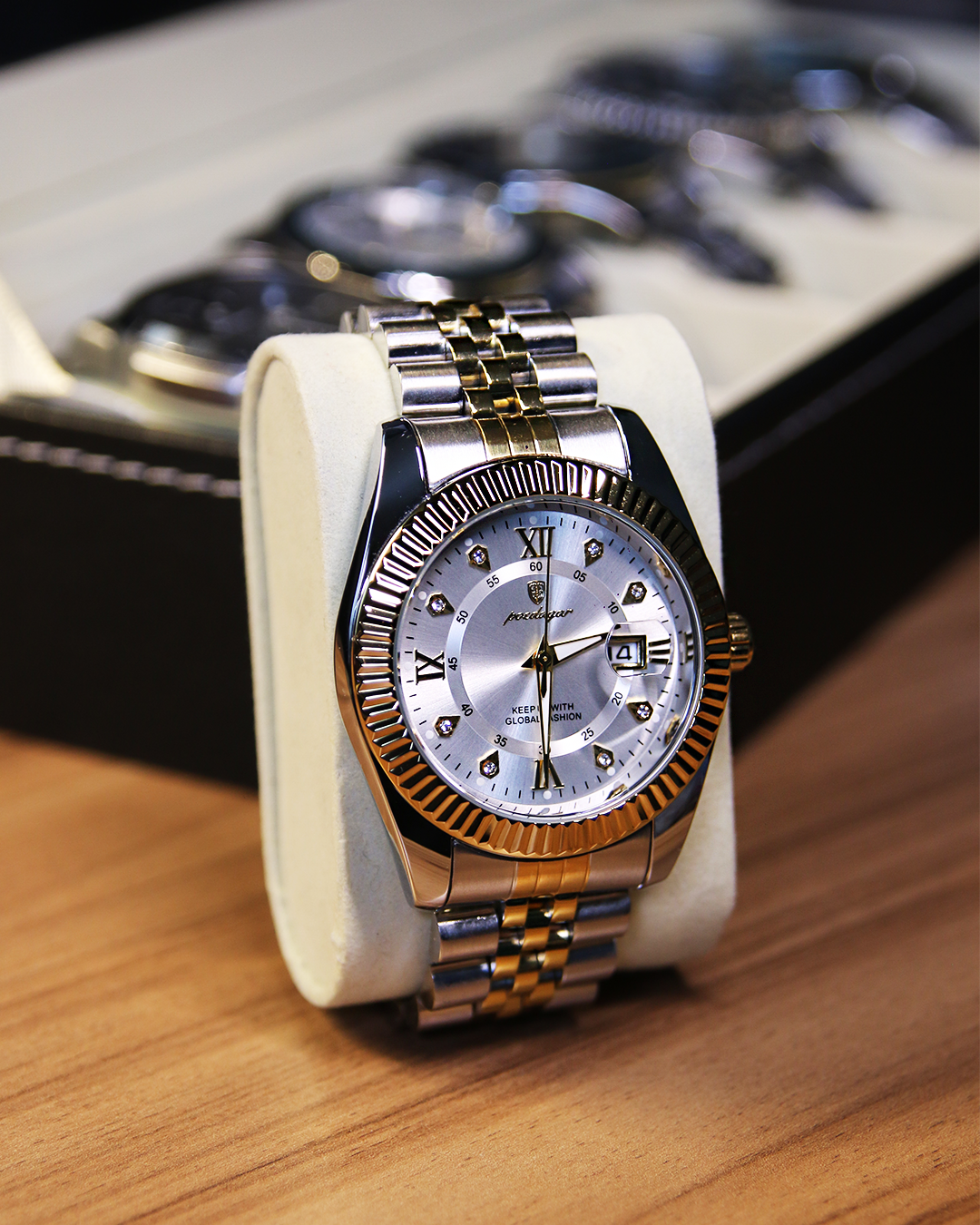 Poedagar GoldenStar® Watch